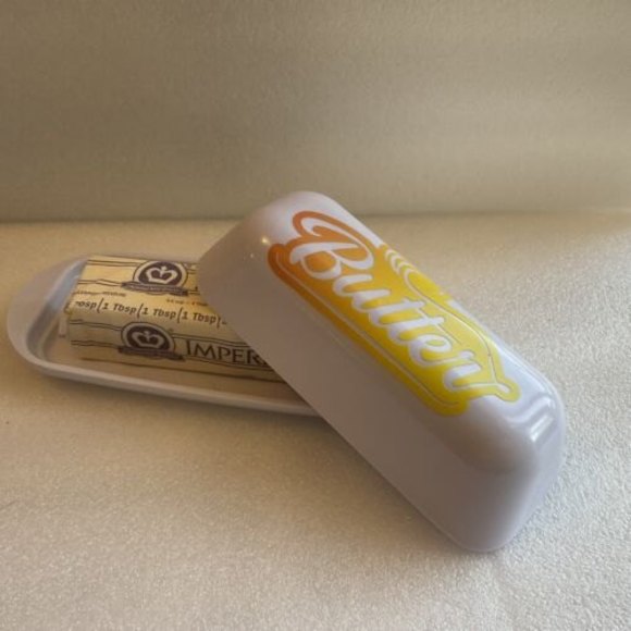 Single Stick Butter Dish Storage Container W/ Design - Picture 4 of 7